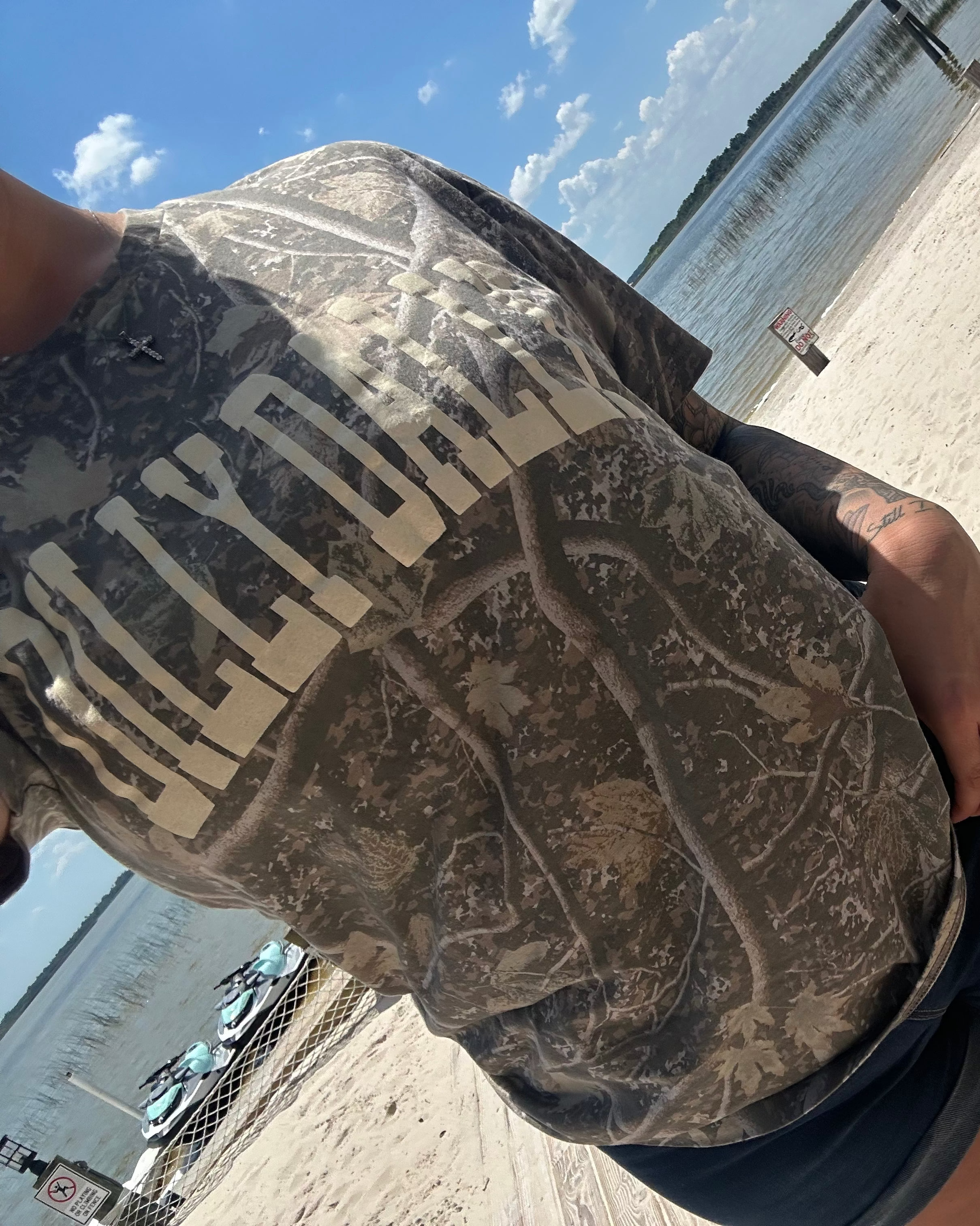 DILLY DALLY SHORTSLEEVE | Camo