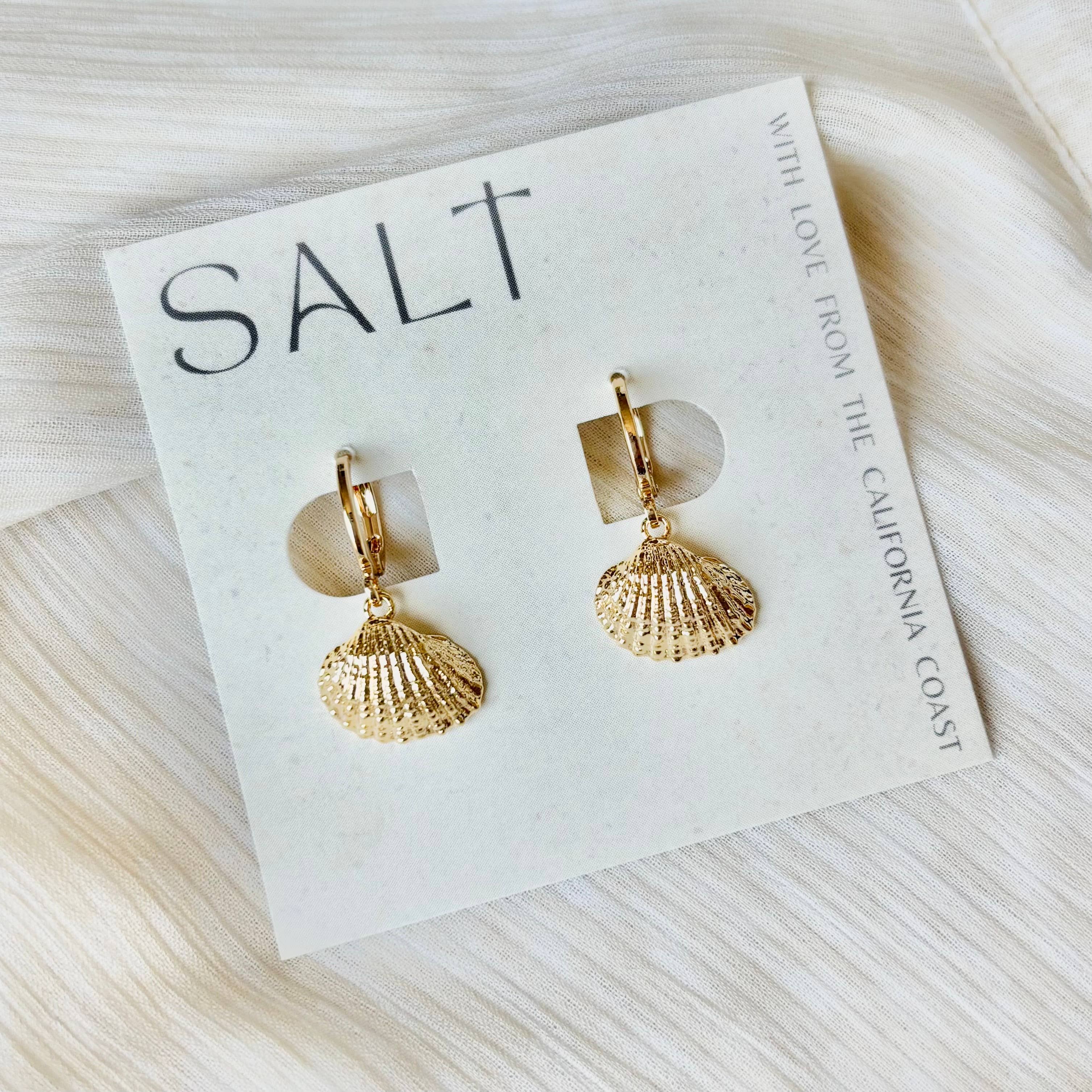 SCALLOP SEASHELL HUGGIE HOOPS | 18k Gold
